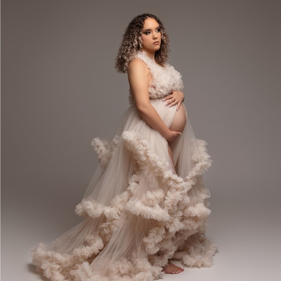 Meet your Posher, Mari - Picture 1 of 1